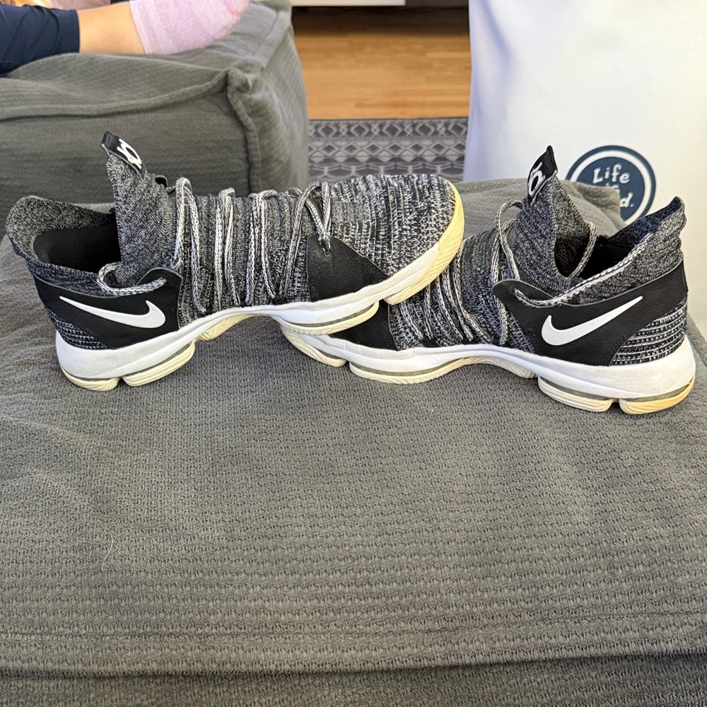 Nike KD’s Black and White Knit Sneakers - Picture 2 of 4